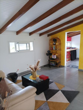 Haut de villa dans le nord de la grande terre (Guadeloupe).